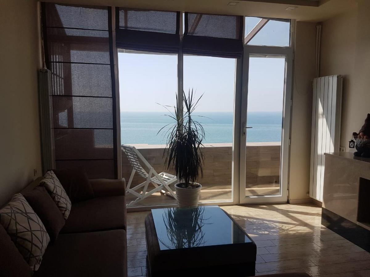 Apartment Magnolia Batumi Exteriör bild